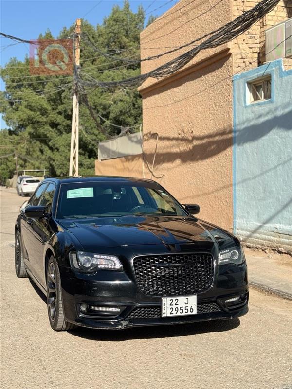 Chrysler 300 2017 for sale in Iraq - Najaf